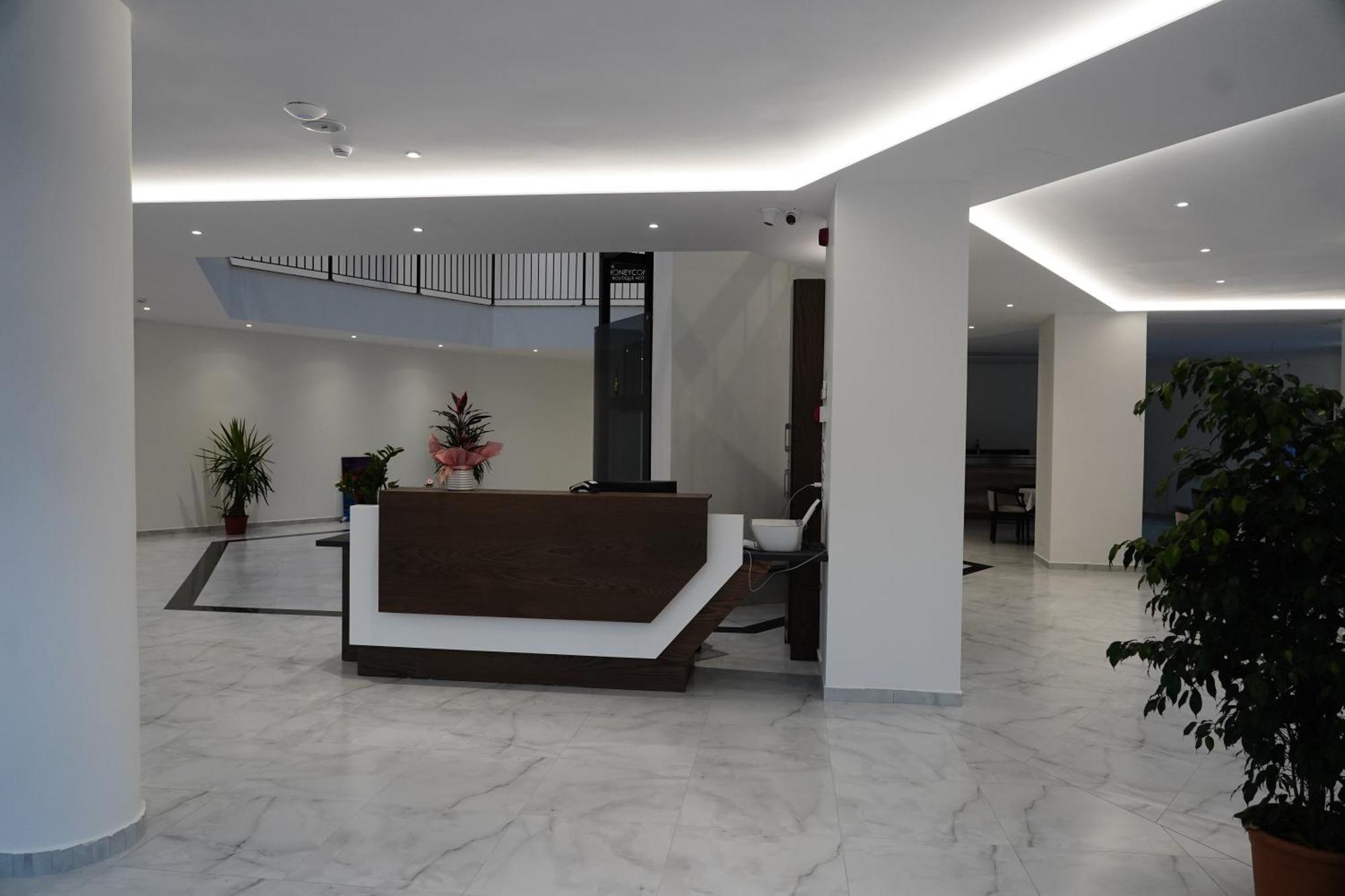 The Honeycomb Boutique Hotel Golem  Exterior foto