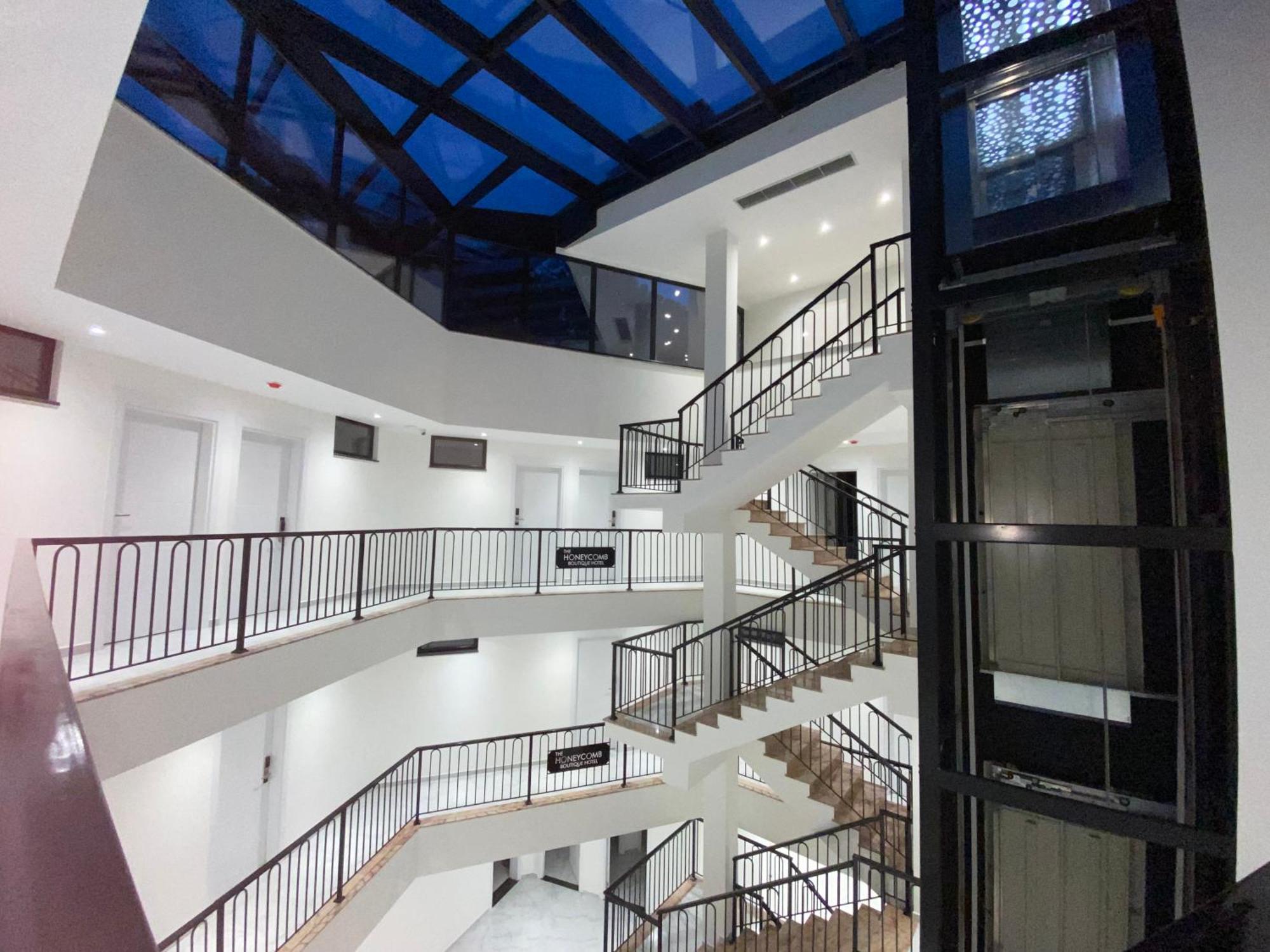 The Honeycomb Boutique Hotel Golem  Exterior foto