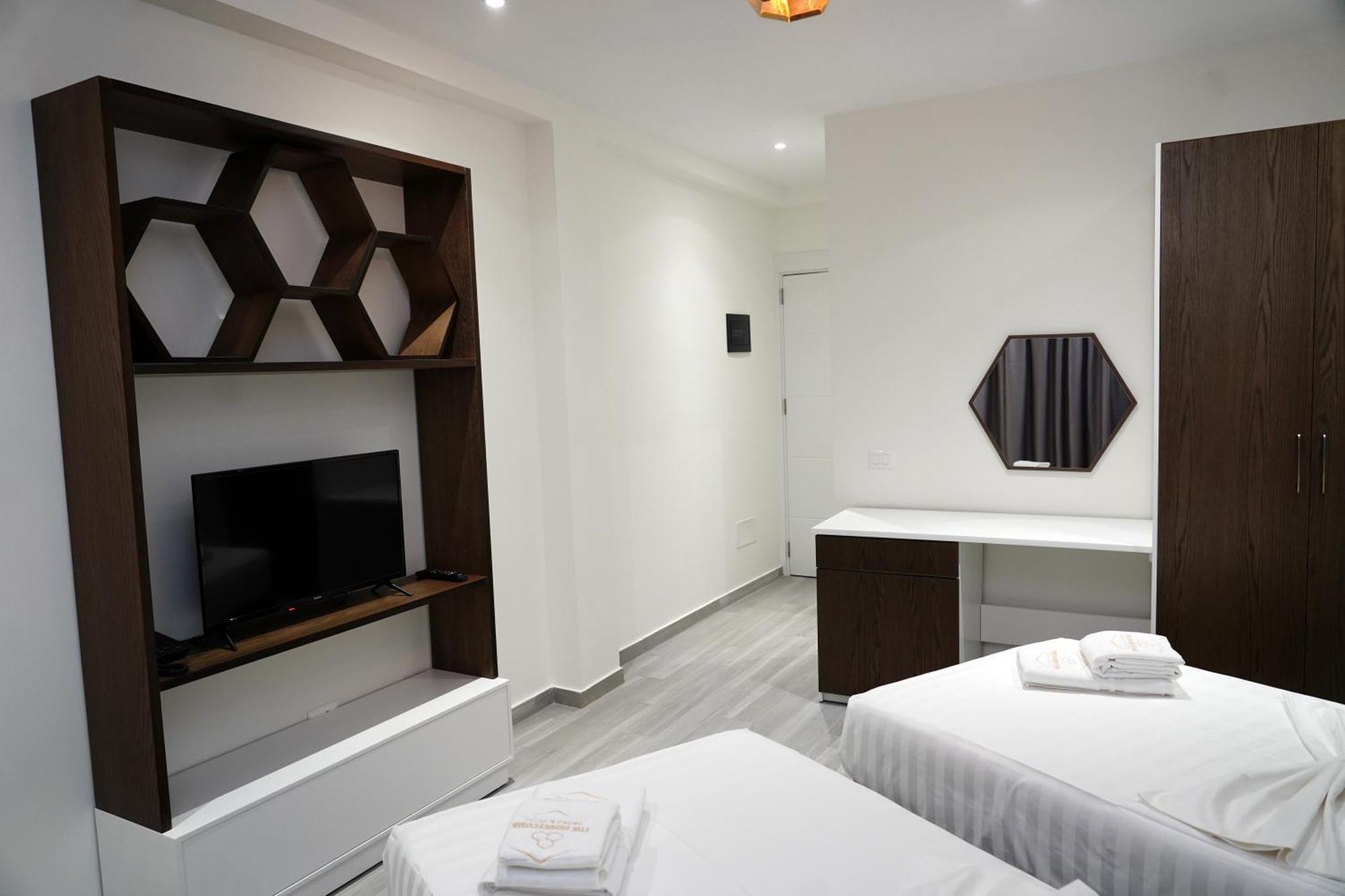 The Honeycomb Boutique Hotel Golem  Exterior foto