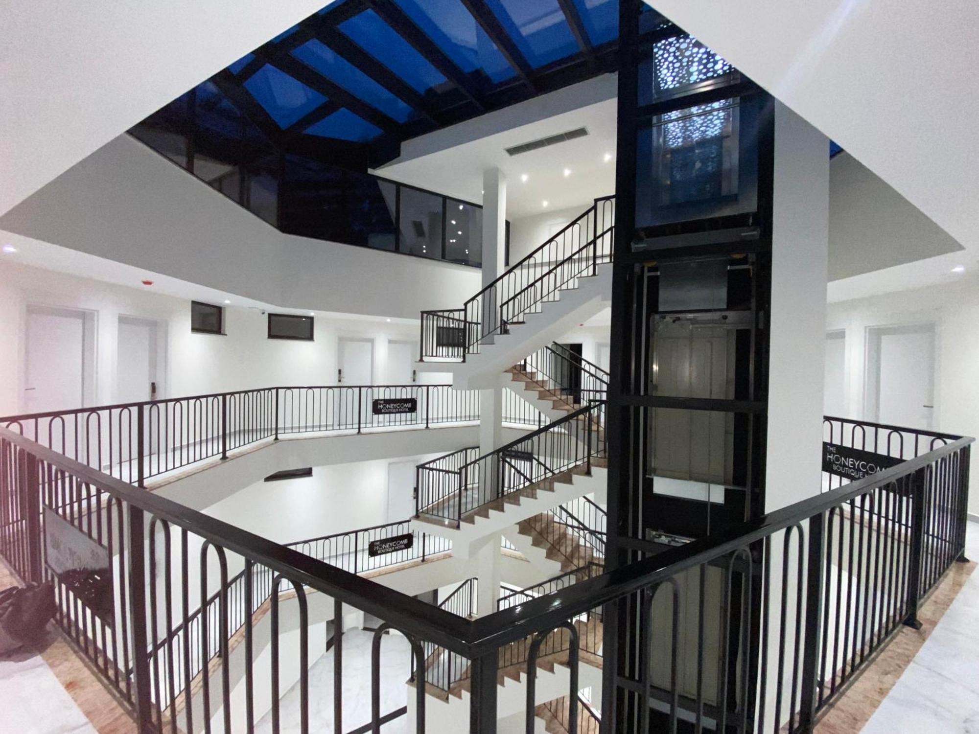 The Honeycomb Boutique Hotel Golem  Exterior foto